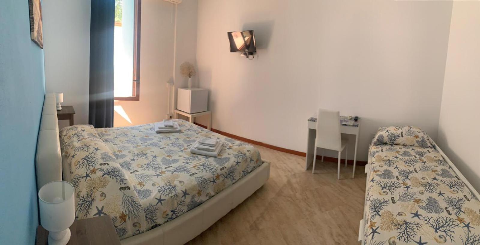Borgo Marino Suite B&B Чефалу Екстериор снимка