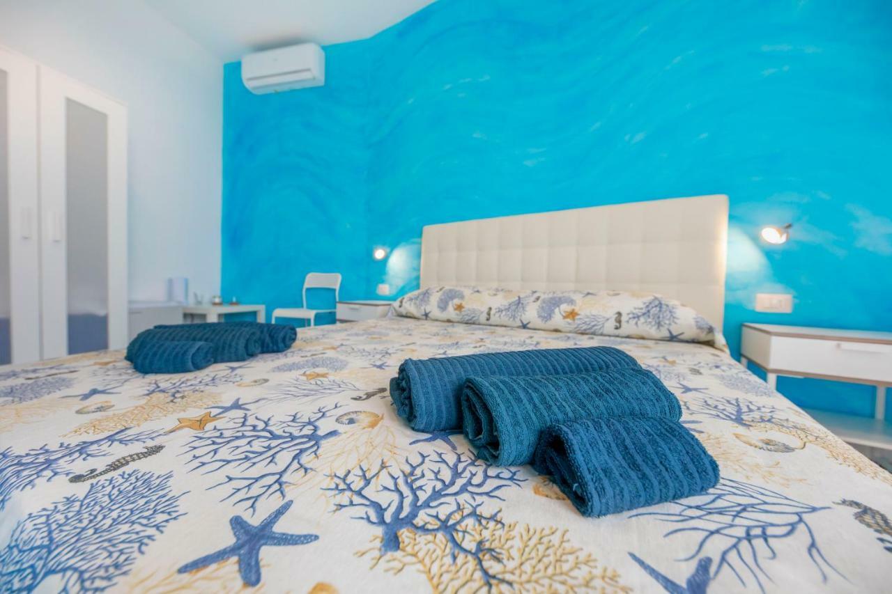 Borgo Marino Suite B&B Чефалу Екстериор снимка