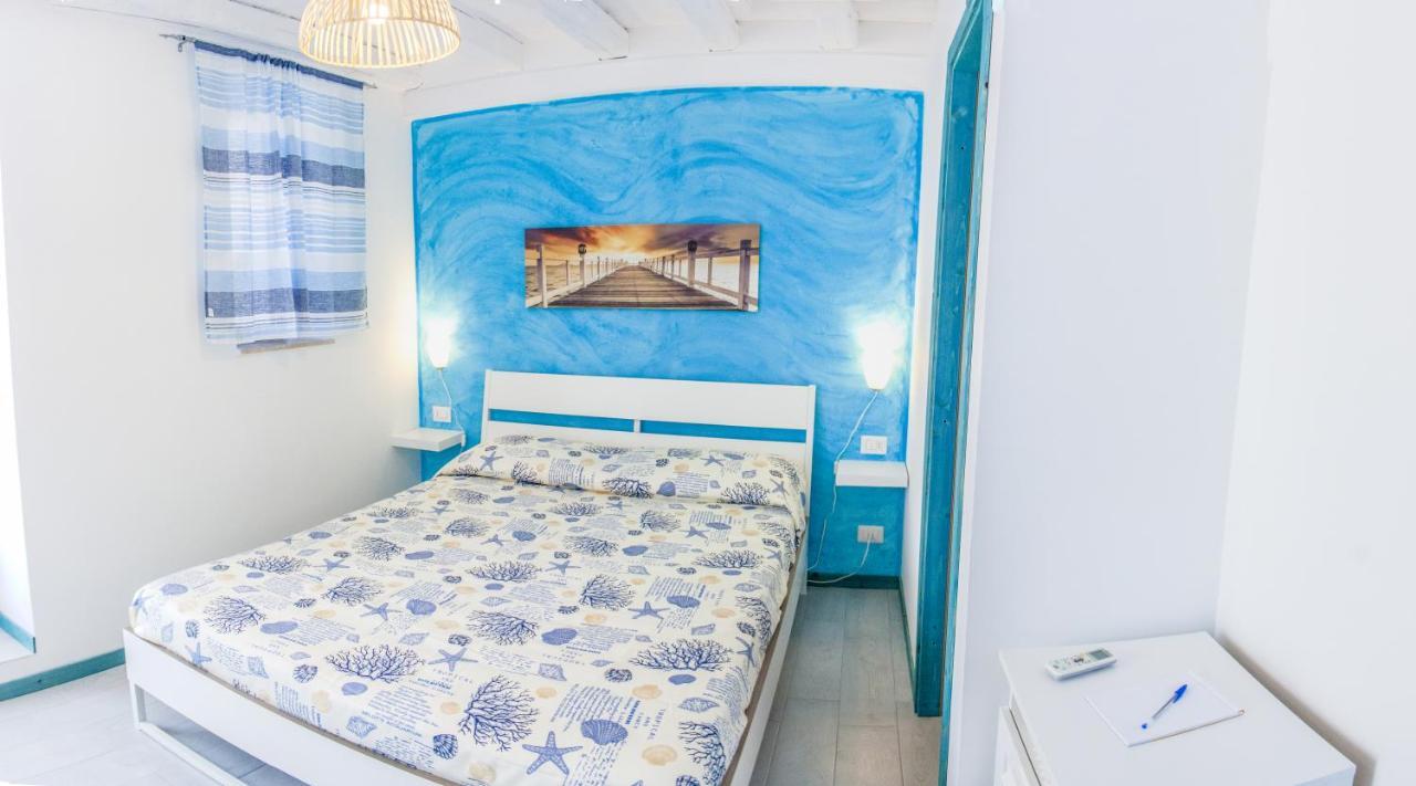 Borgo Marino Suite B&B Чефалу Екстериор снимка